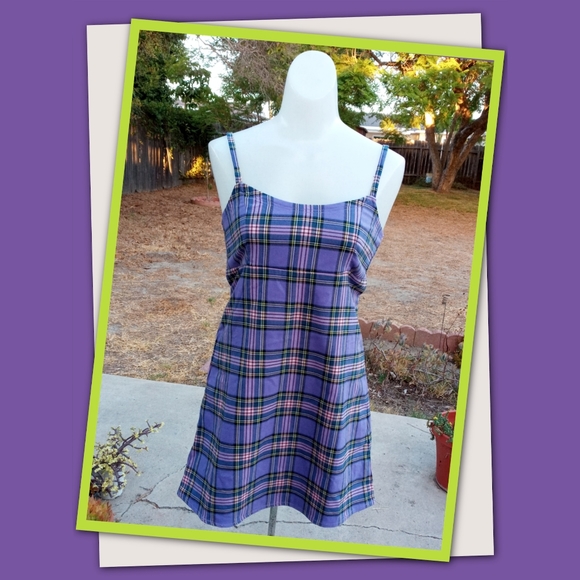 Brandy Melville Sleeveless Minidress - Picture 3 of 8